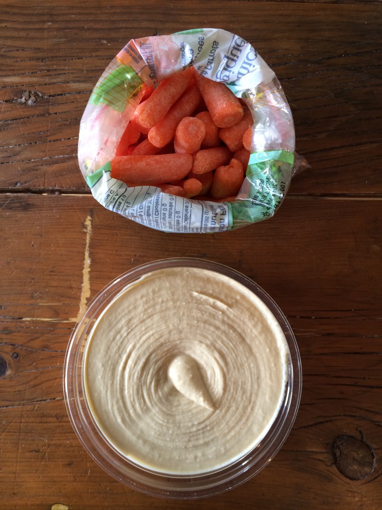 houmous and baby carrots